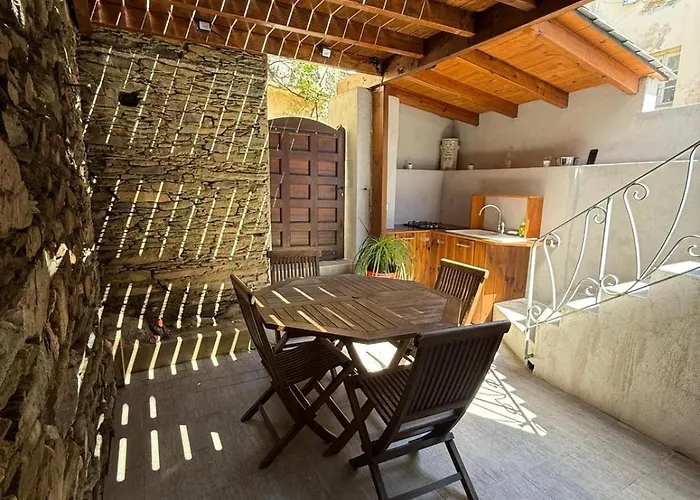 Maison Entre Et Montagne A Vakantiehuis